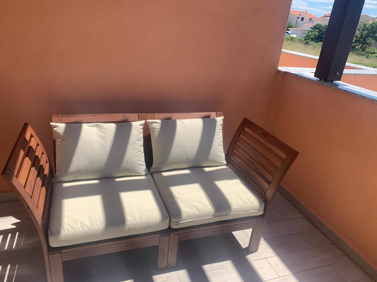 Apartman Matej With Pool Povljana Dış mekan fotoğraf