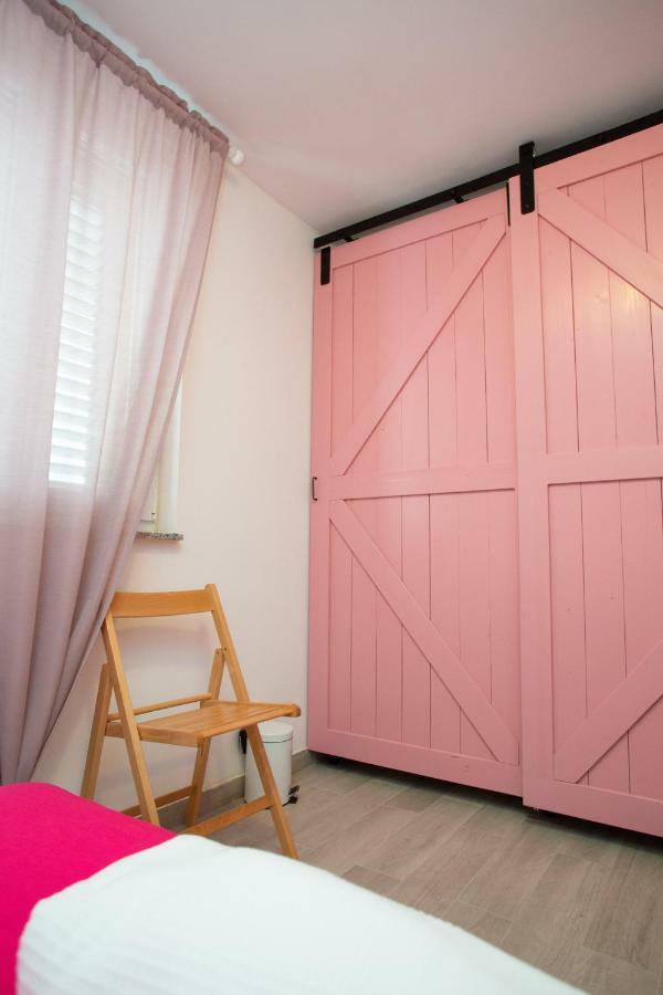 Apartman Matej With Pool Povljana Dış mekan fotoğraf