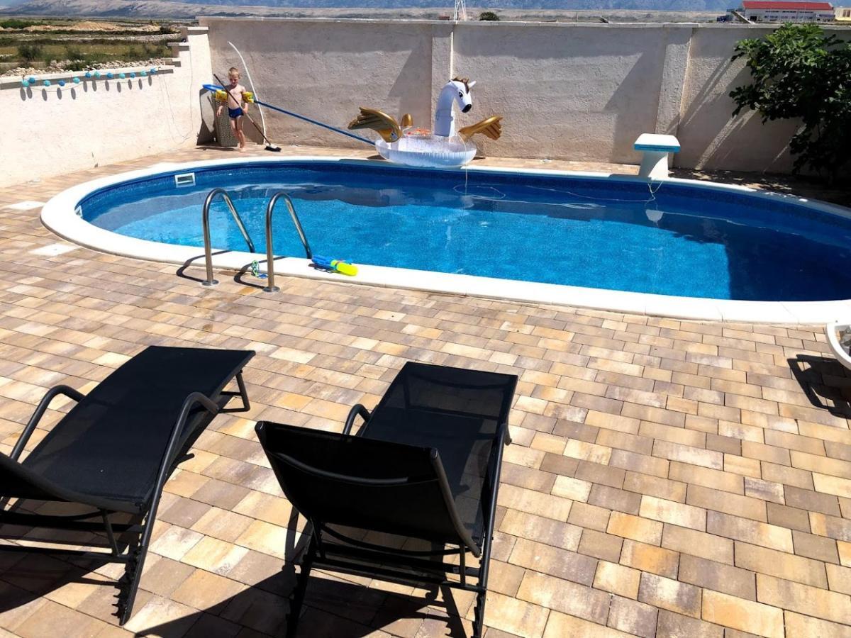 Apartman Matej With Pool Povljana Dış mekan fotoğraf
